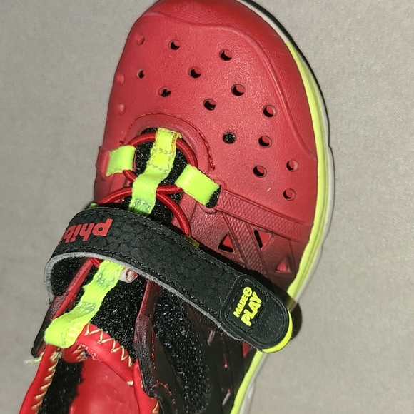 Made 2 Play velcro sneakers boys size 8 - Picture 8 of 8